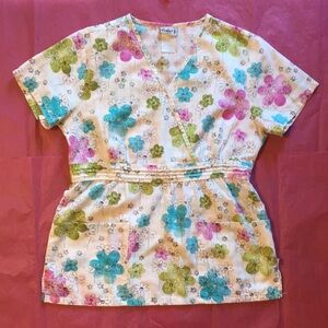 Cherokee Studio B Floral Scrub Top Size Small